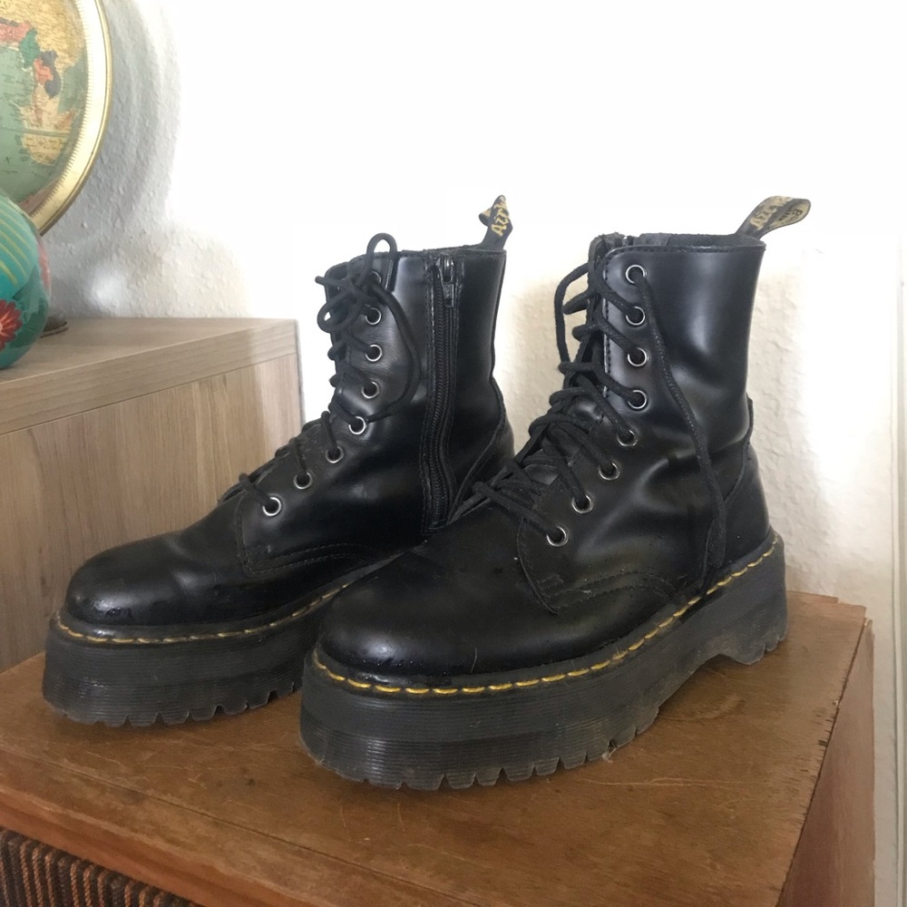 Doc Marten Platform Jadon Boots